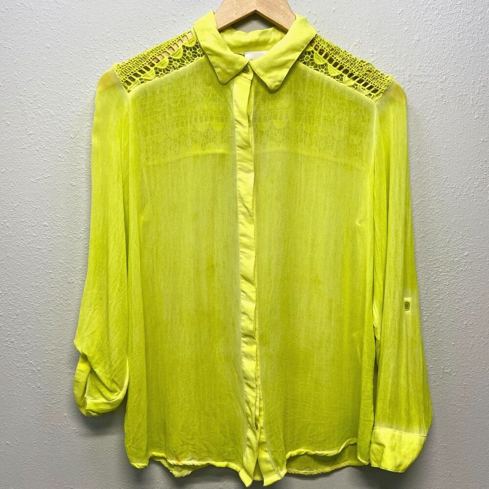 Chicos Yellow Light Weight Cardigan Blouse Women's sz 1